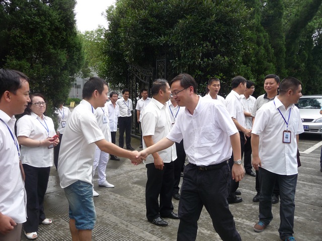 市民政局领导陈宏鸣,倪忠礼到我馆调研指导工作